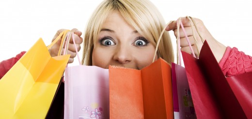 Excited Women Shopping 520x245 Want to know when your items on Pinterest go on sale? Check out Lysts alerts